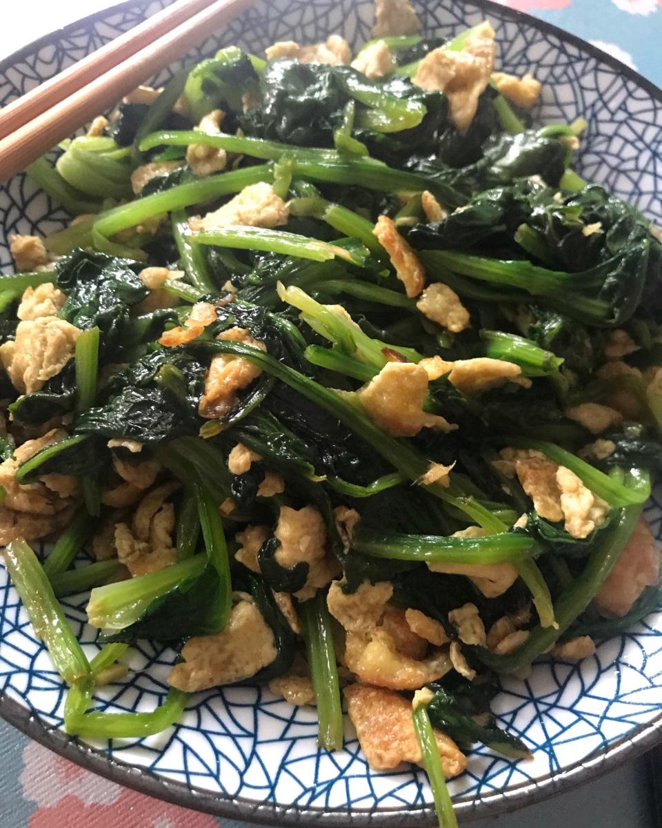 菠菜炒鸡蛋
