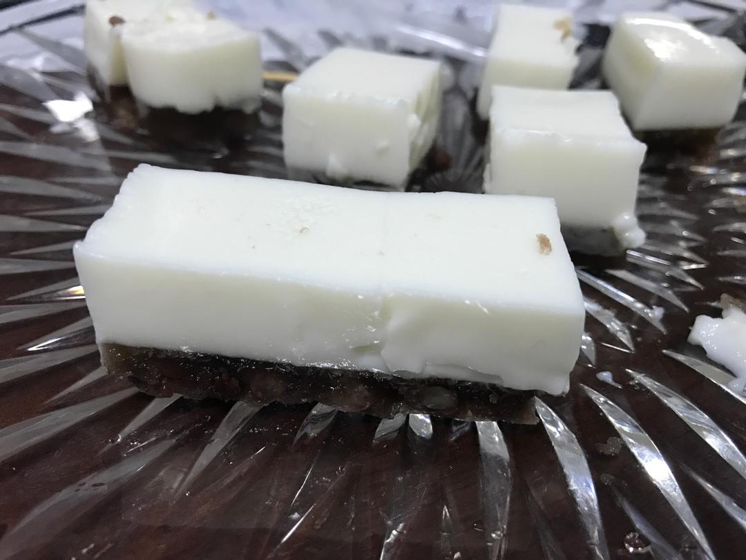 牛奶椰汁红豆糕