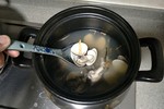 野生小石斑文蛤枸杞汤