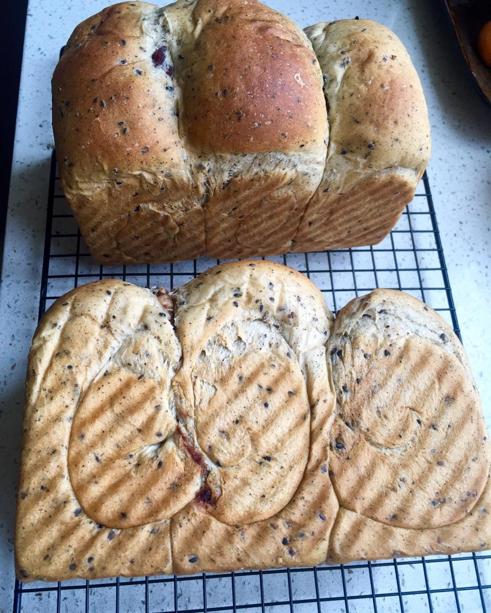 金大旺的黑芝麻吐司