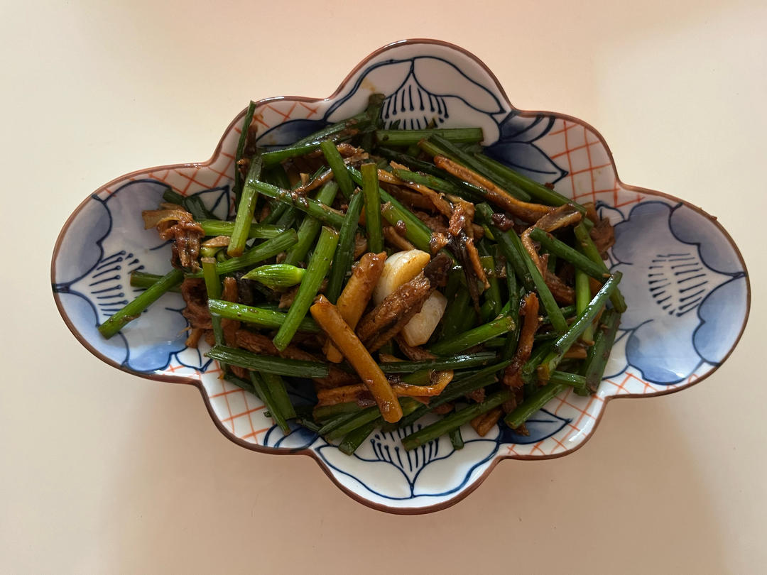 韭菜花炒鳝丝