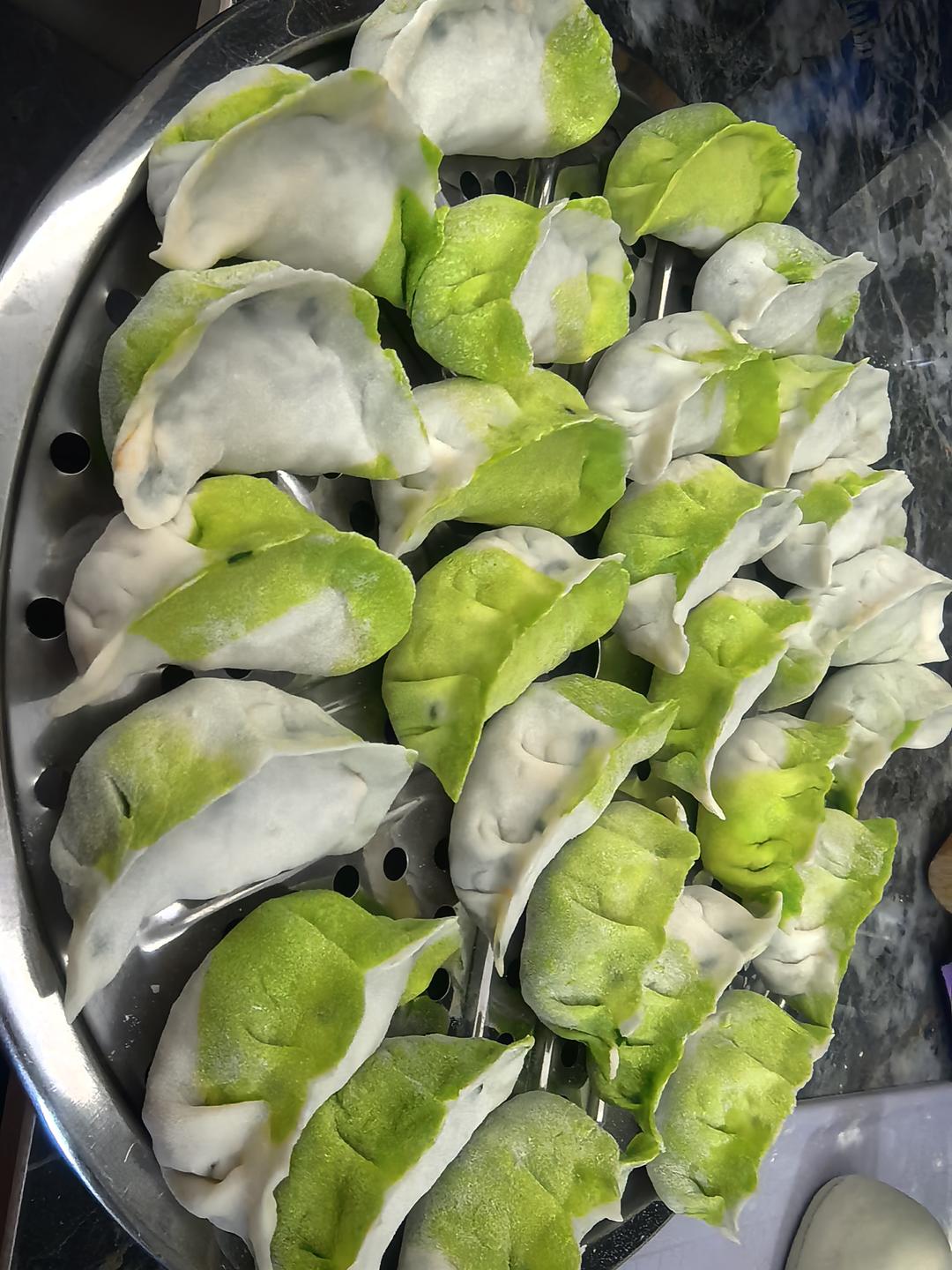 双色饺子