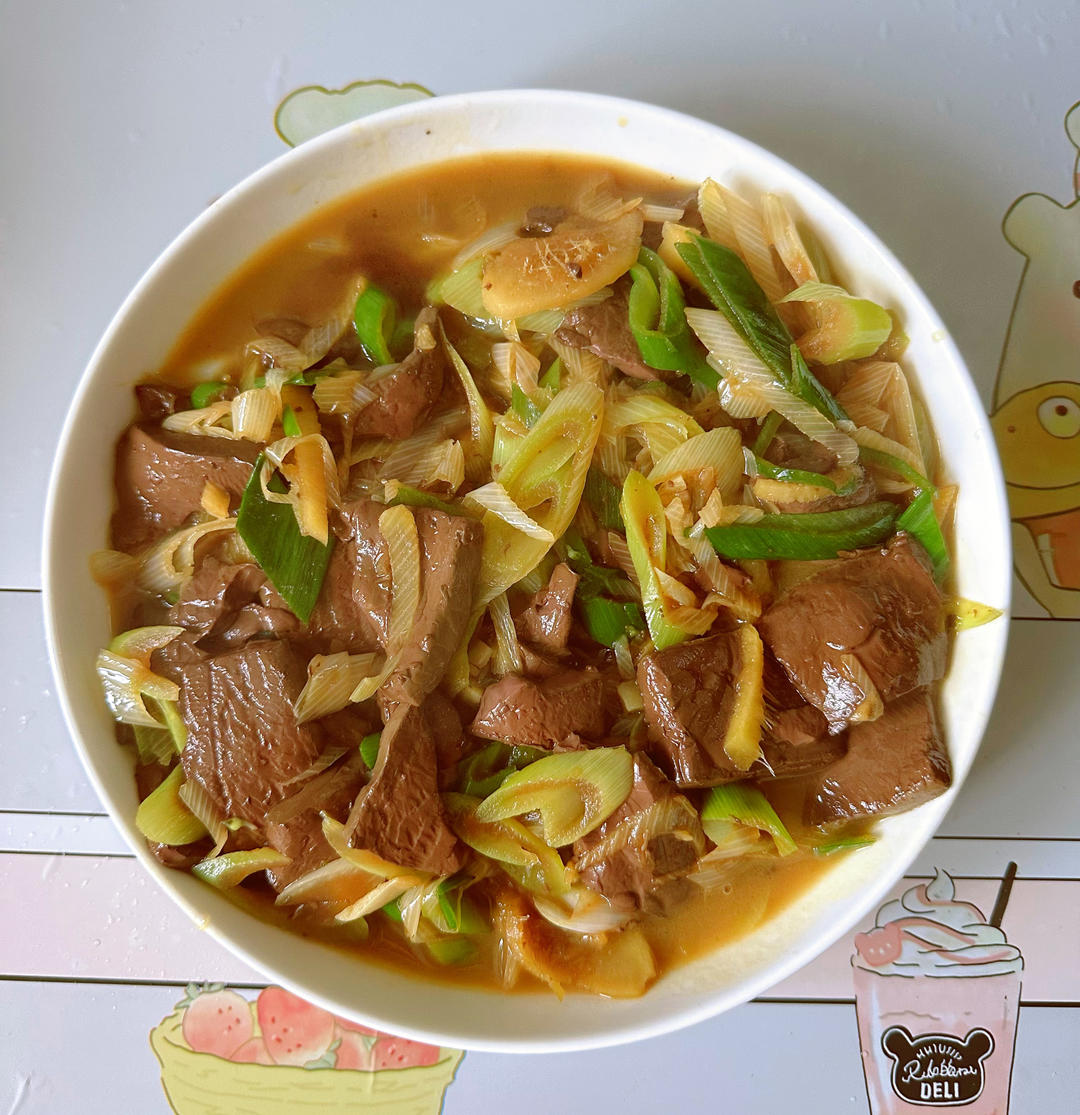 大葱冒鸭血（炒鸭血）