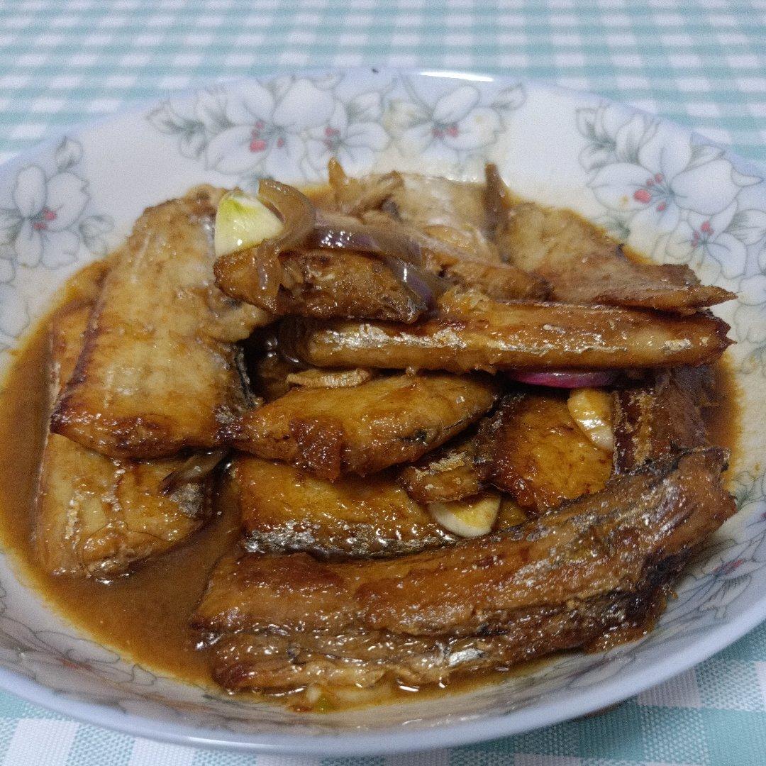 家常烧带鱼