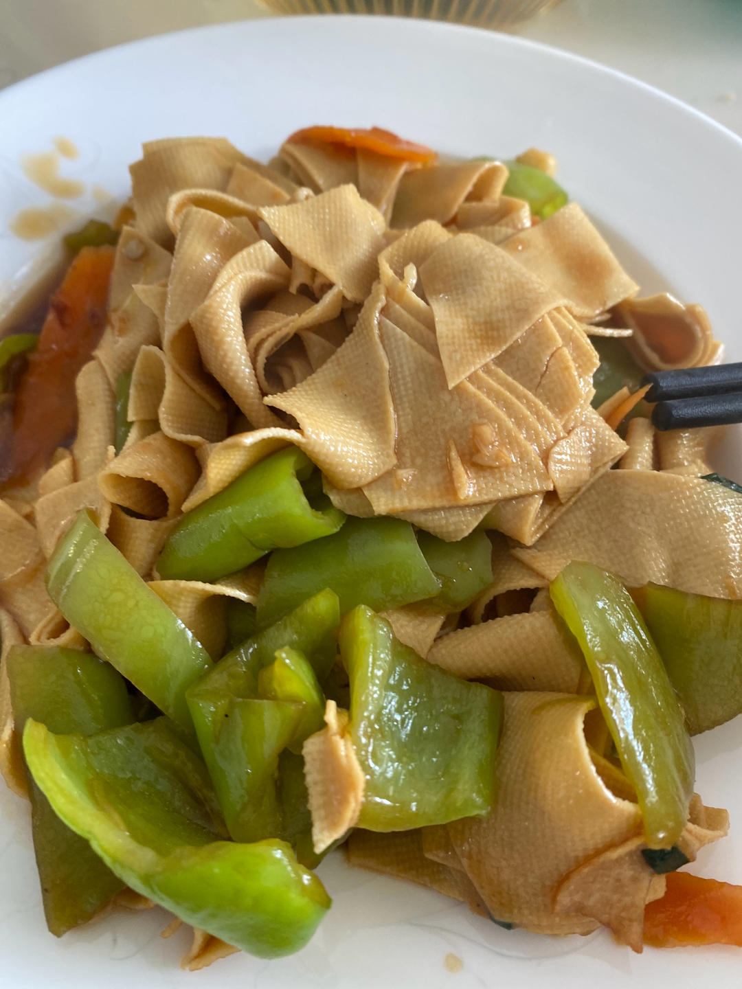 不用厨艺的尖椒干豆腐