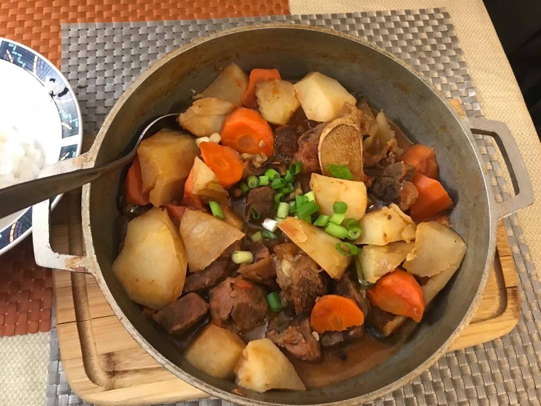 番茄炖牛腩（浓香型）
