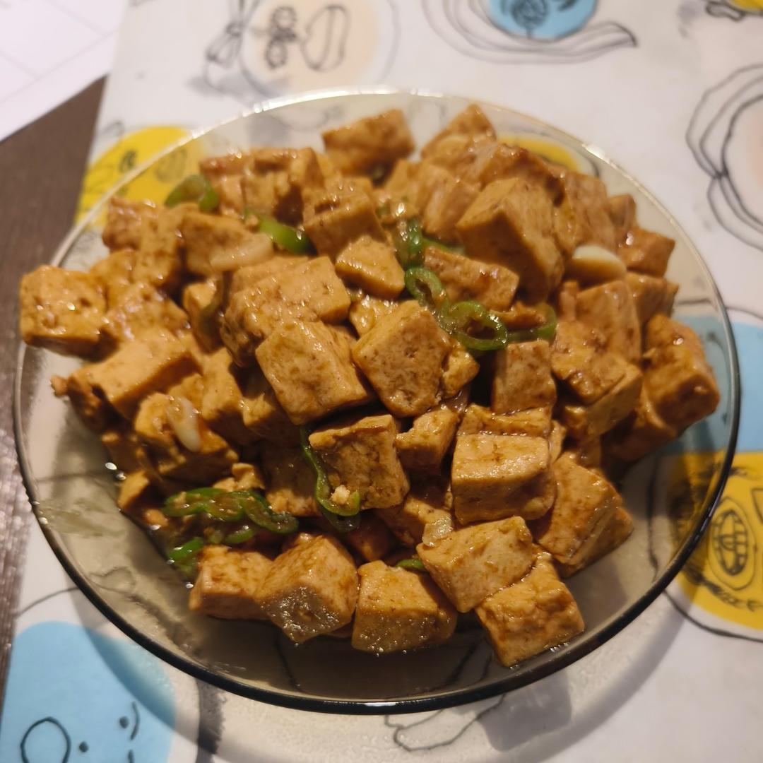 能消灭一锅米饭的红烧豆腐
