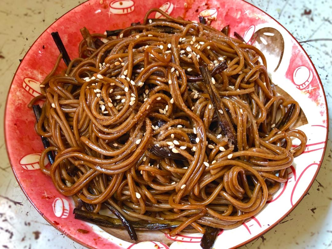 10分钟搞定的一碗葱油拌面