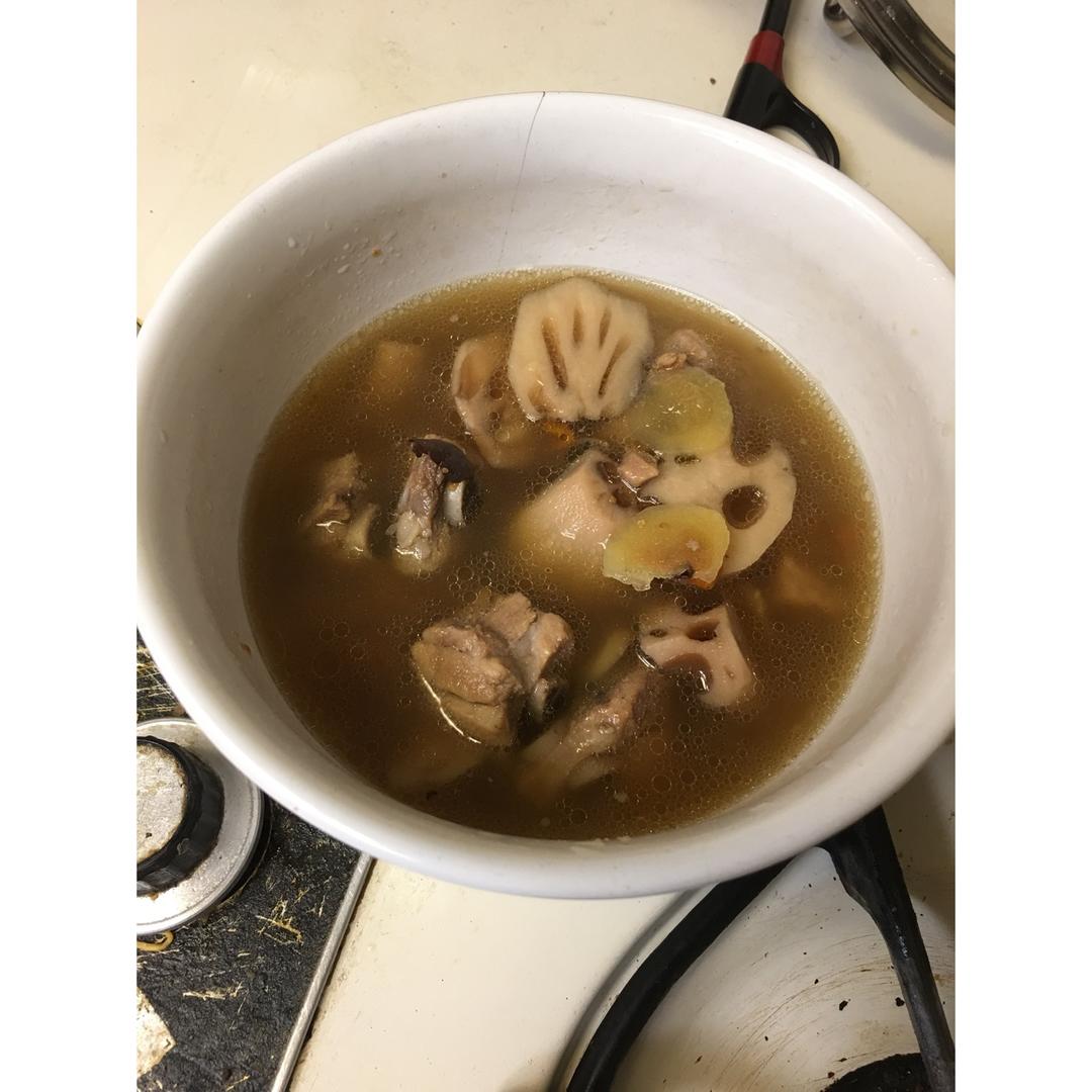 排骨莲藕汤
