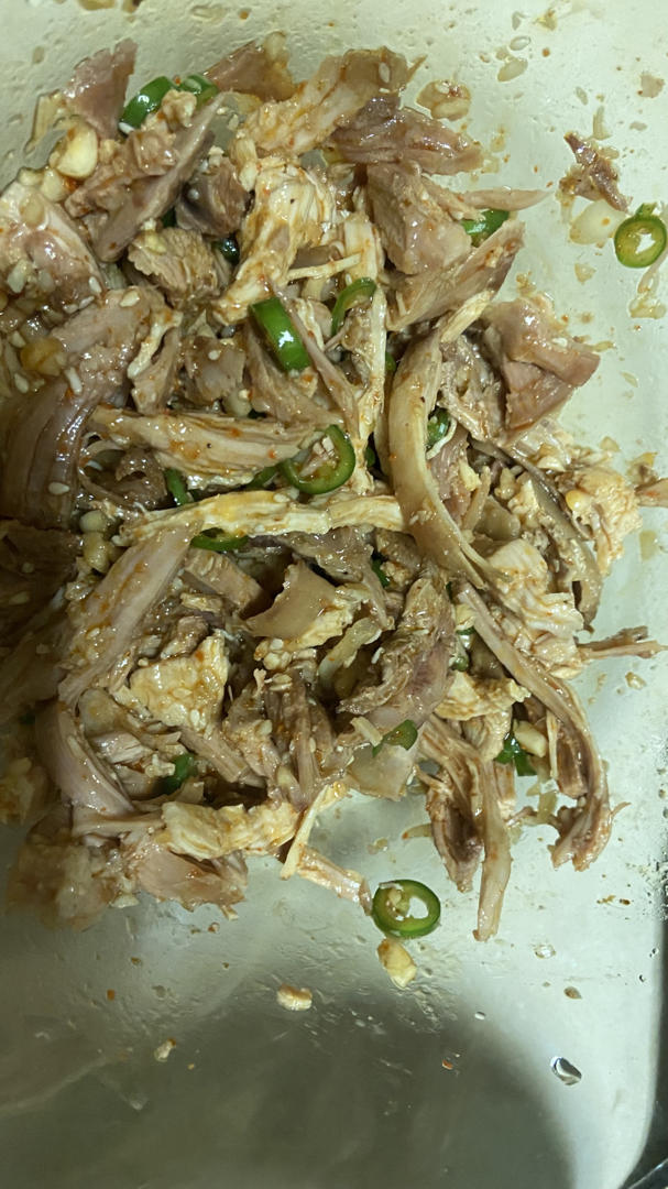 椒麻鸡（最正宗新疆做法，附赠鸡肉鲜香鸡皮Q弹的秘密）