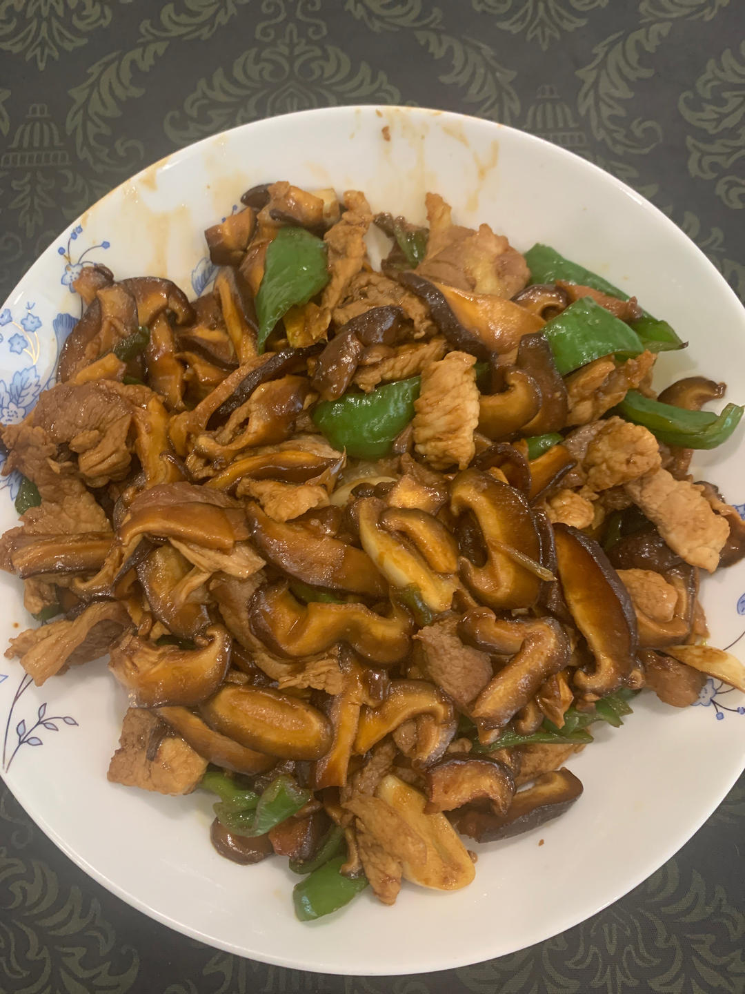 香菇炒肉｜贼香