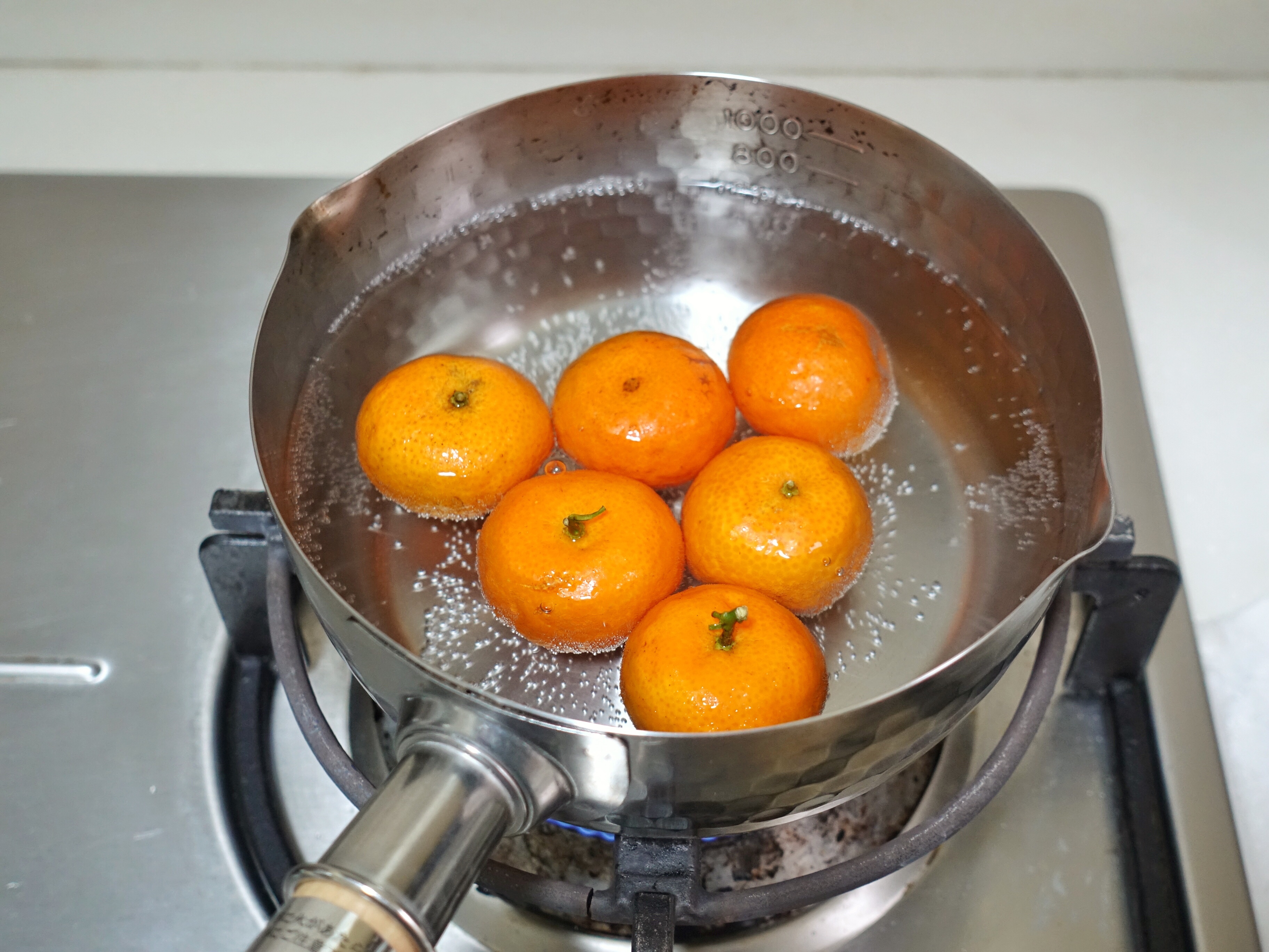 蜜橘的做法 步骤1