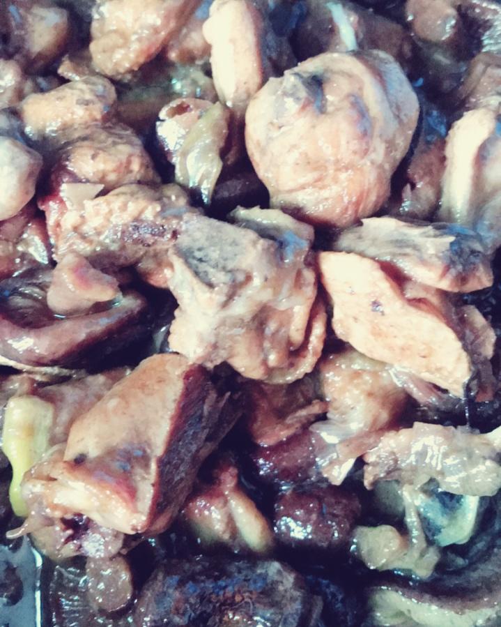 小鸡炖蘑菇