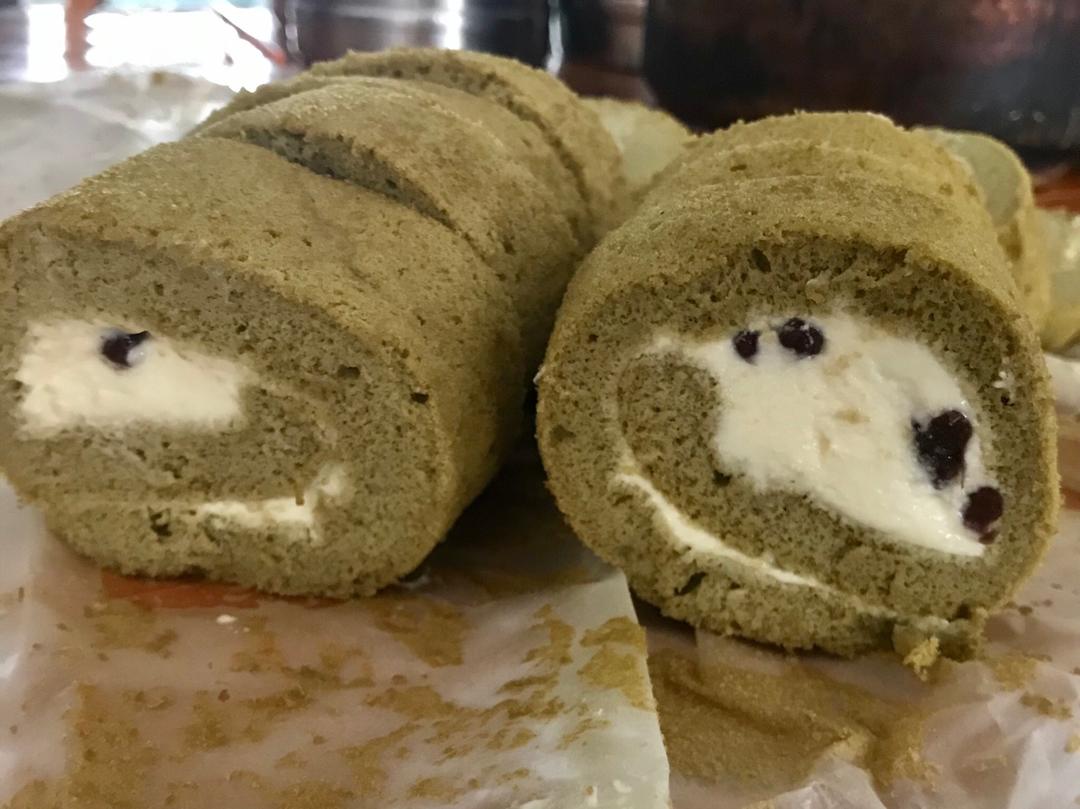 清新抹茶红豆卷
