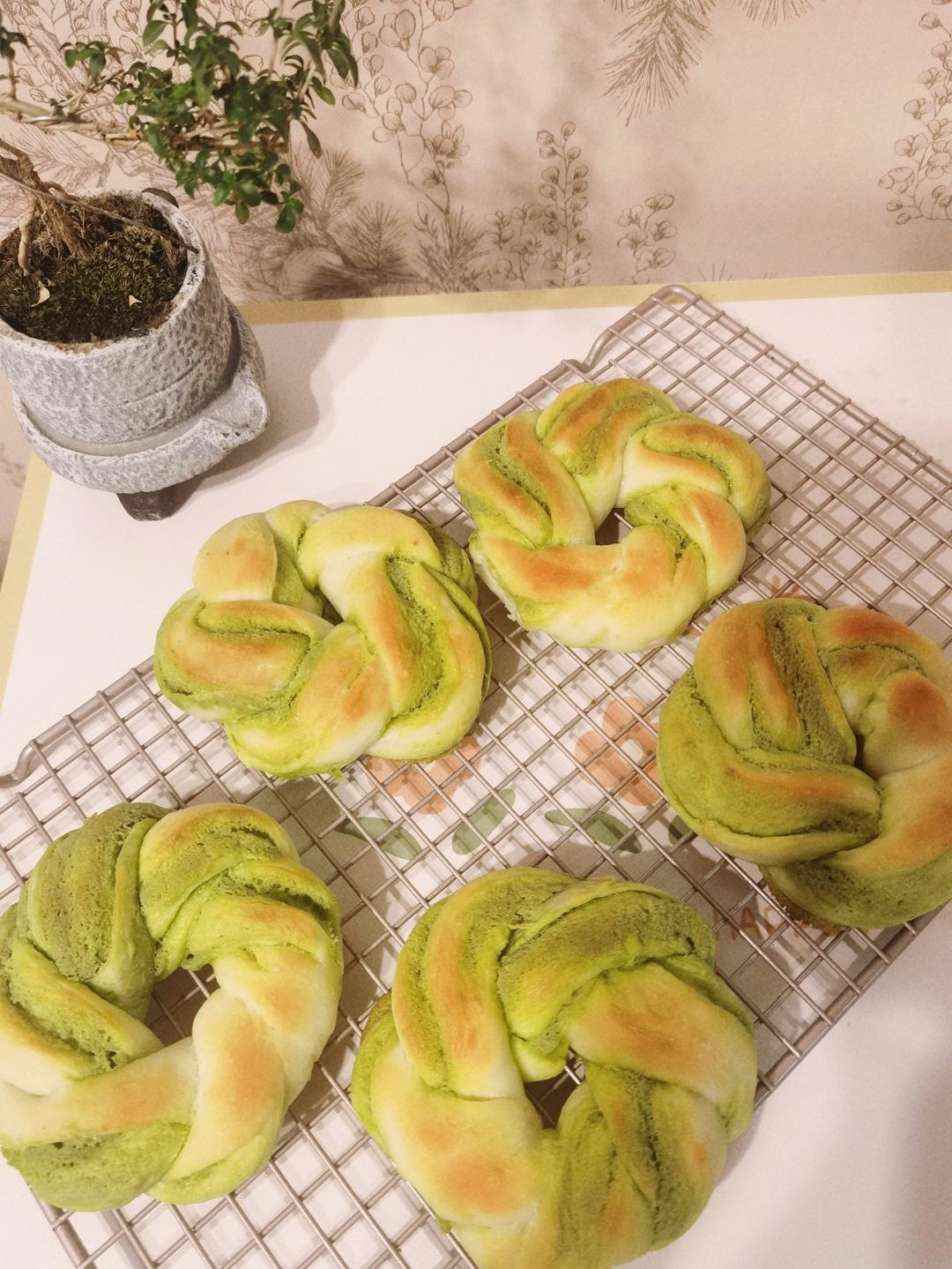 抹茶奶酥皇冠面包-不藏私面包匠人