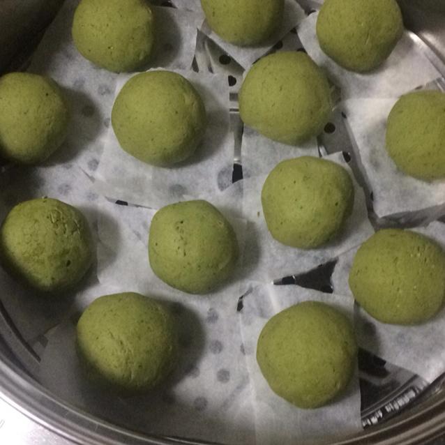 黑芝麻花生青团 Green Rice Cake
