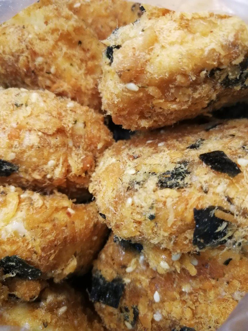 美味海苔肉松小贝