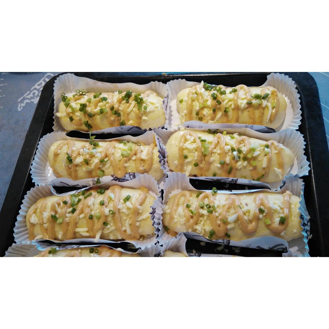 肉松葱香芝士面包