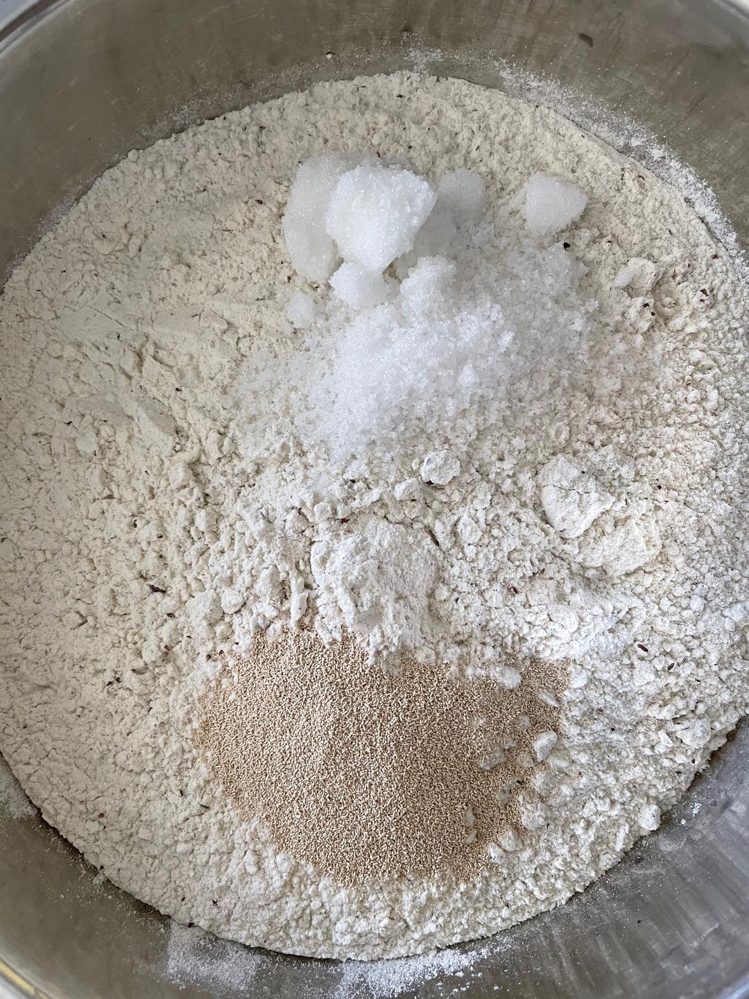 纯奶手撕吐司的做法 步骤1