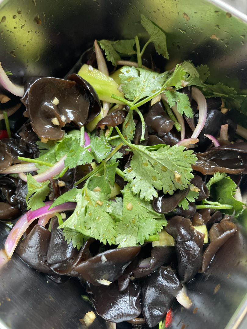 【凉拌木耳】按照我的做法，比饭店还好吃！调味汁是关键~好吃到停不下来