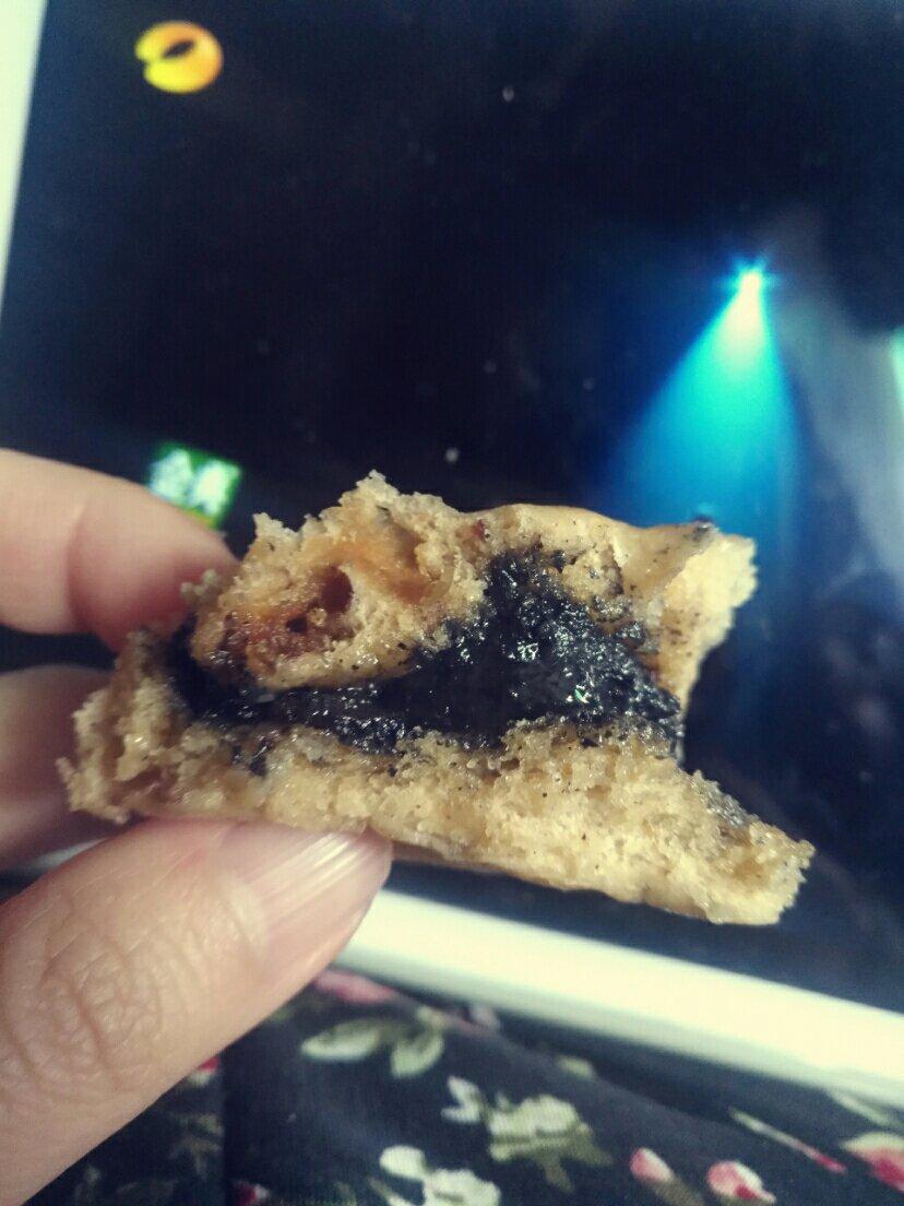 黑洋酥包子