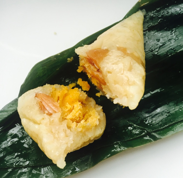 咸蛋黄鲜肉粽子