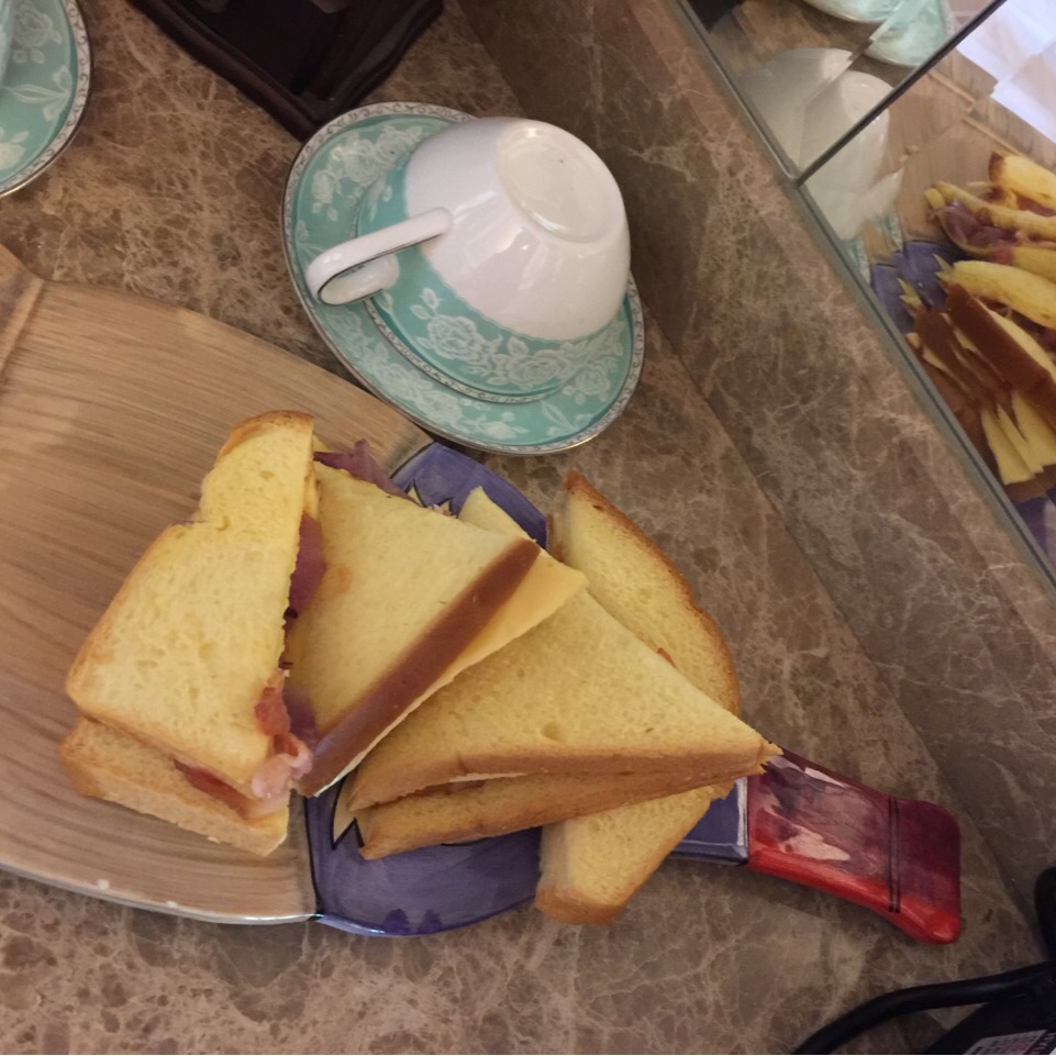 火腿芝士蛋三文治