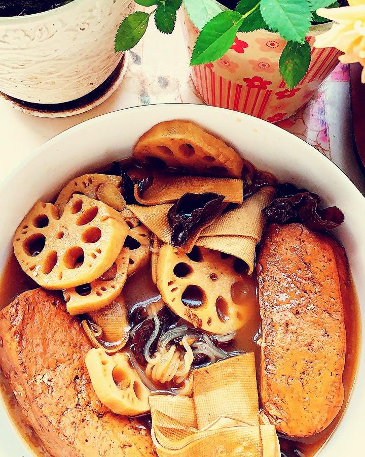 荟茹4383做的什锦卤味(素)