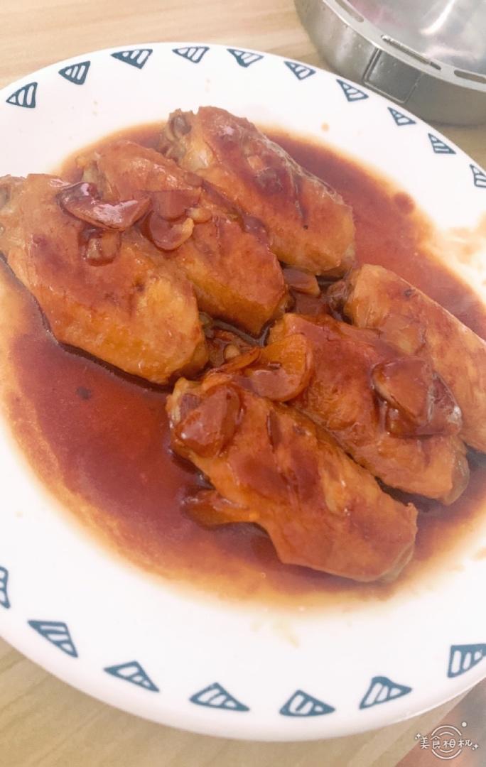 蒜香蚝油鸡翅中