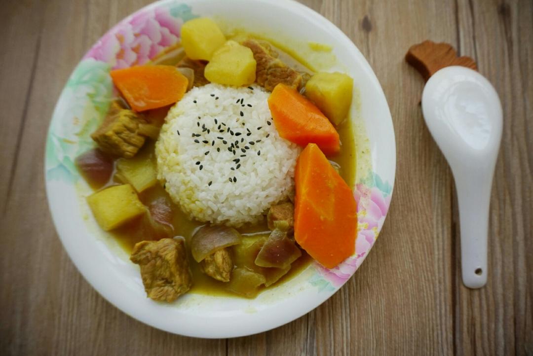 咖喱牛肉饭