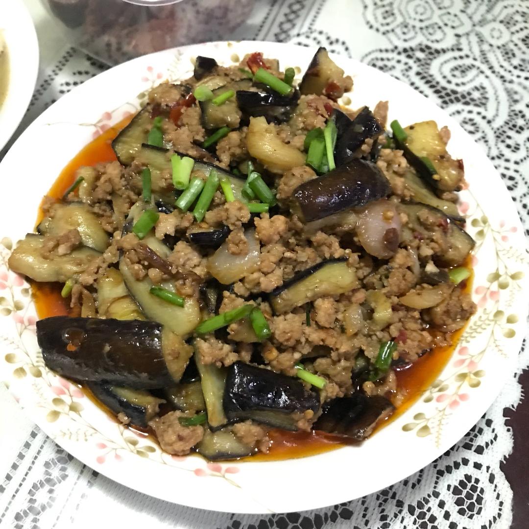 酱香肉末烧茄子