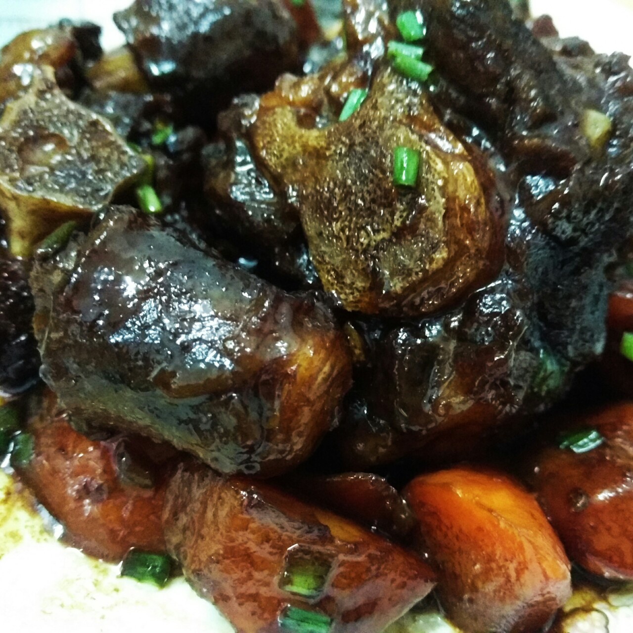 红烧牛尾