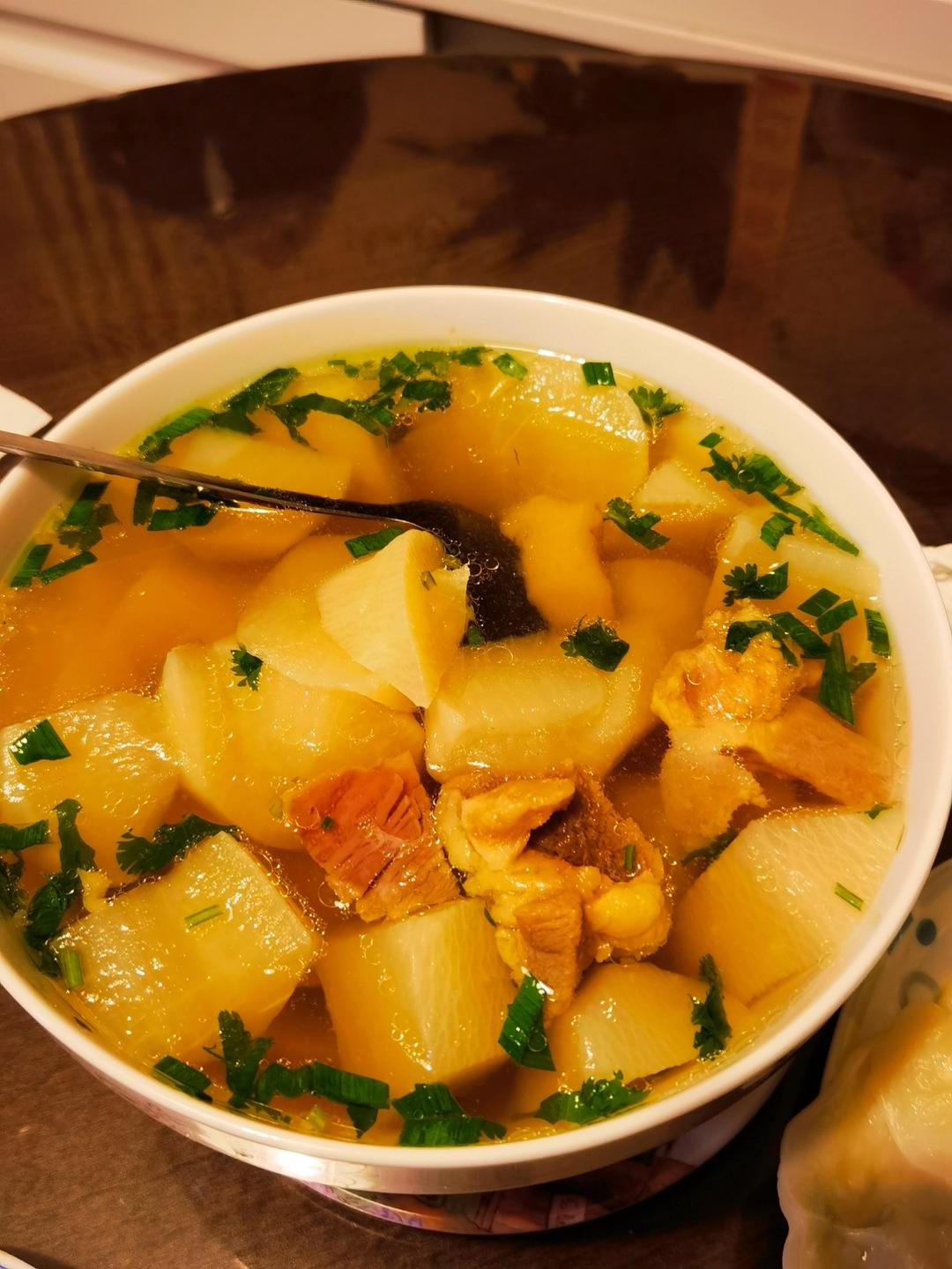 白萝卜牛腩汤（含清炖牛肉做法）