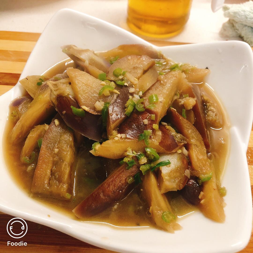 蒜蓉浇茄子的做法