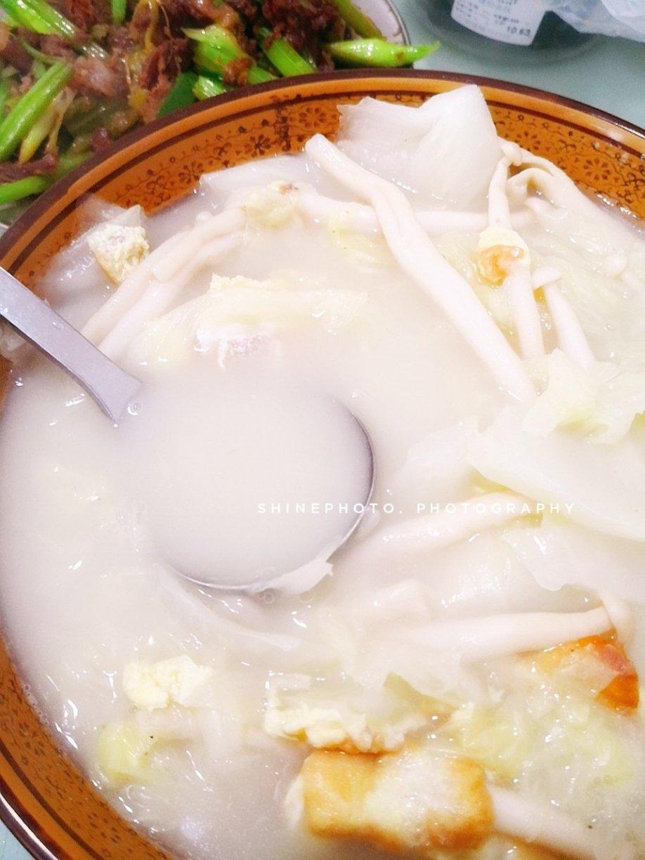 厨师长教你：“香菇白菜汤”的家常做法，简单易学营养美味