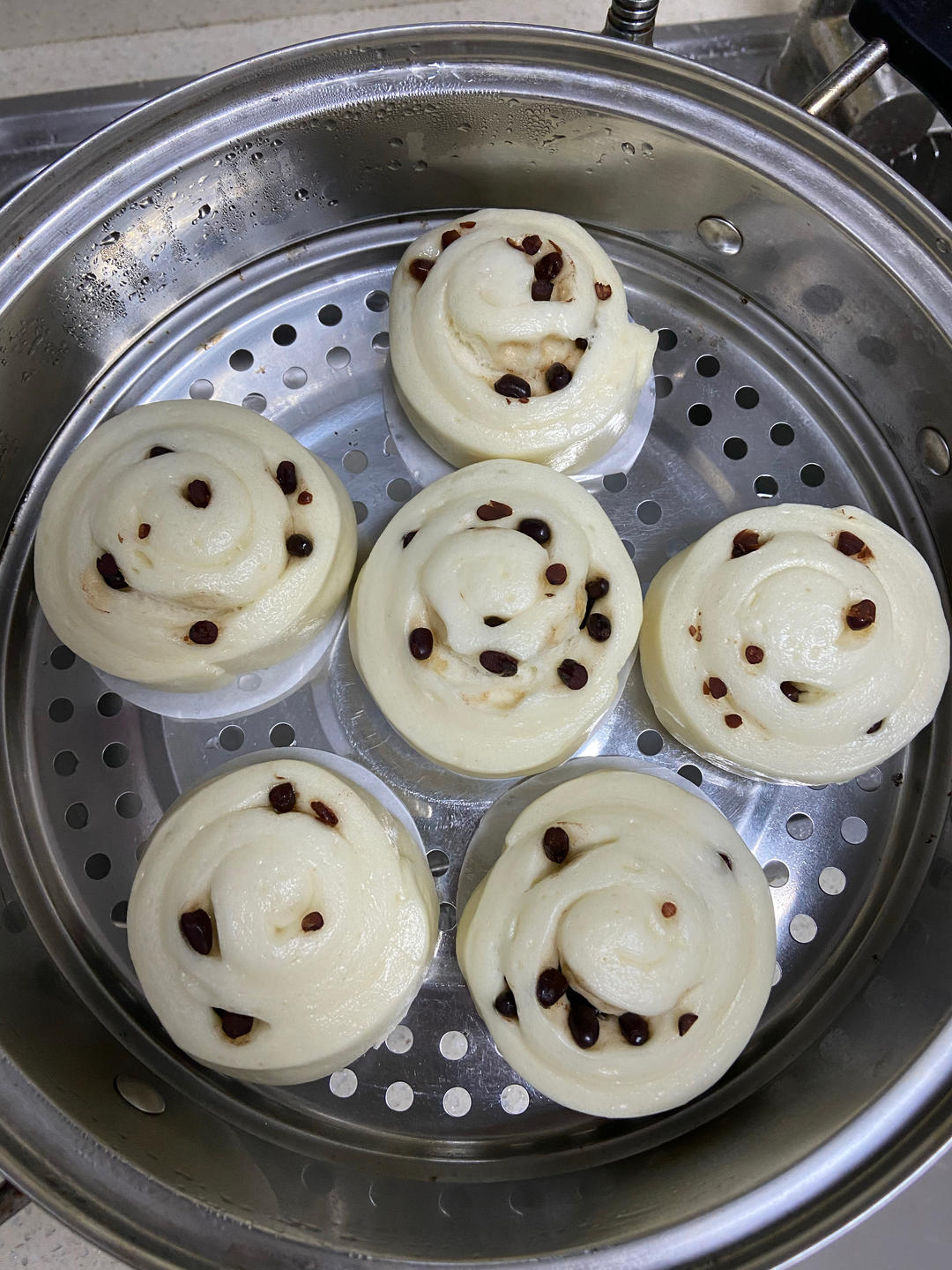 甜甜软软🍥牛奶蜜豆馒头卷