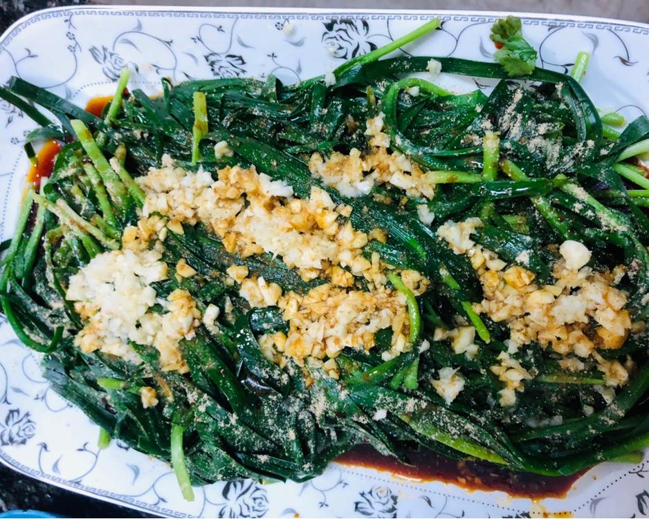蒜蓉韭菜的做法