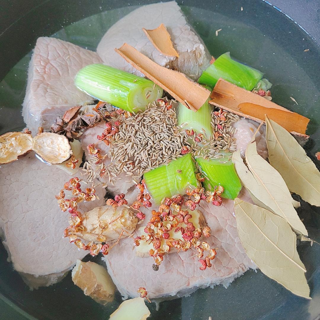 冷吃牛肉的做法 步骤3