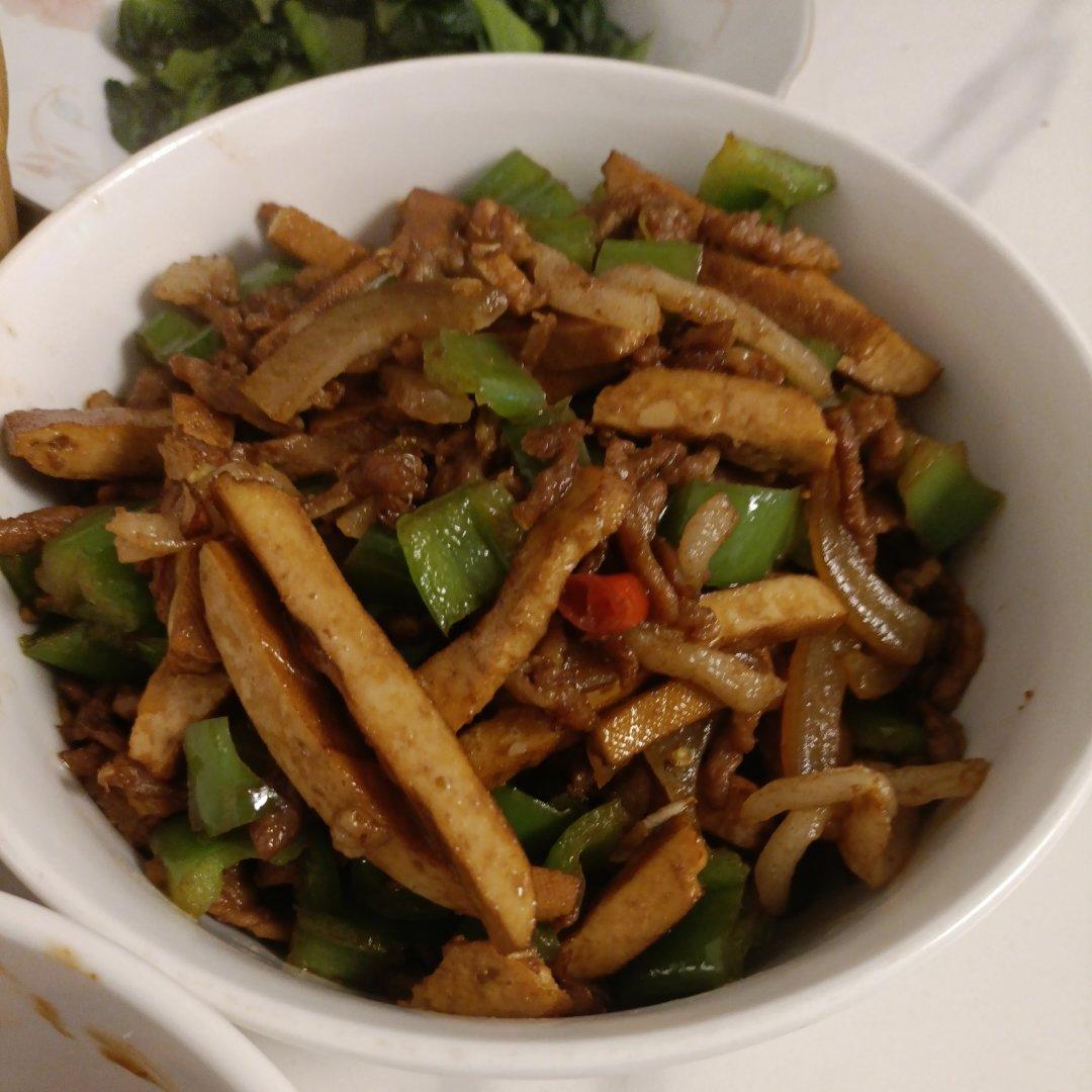 青椒肉丝炒香干