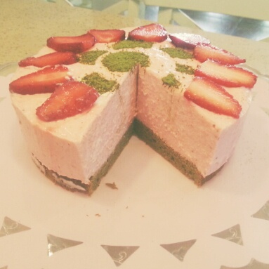 冻草莓芝士蛋糕