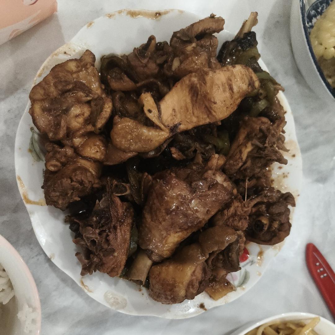 红烧鸡块