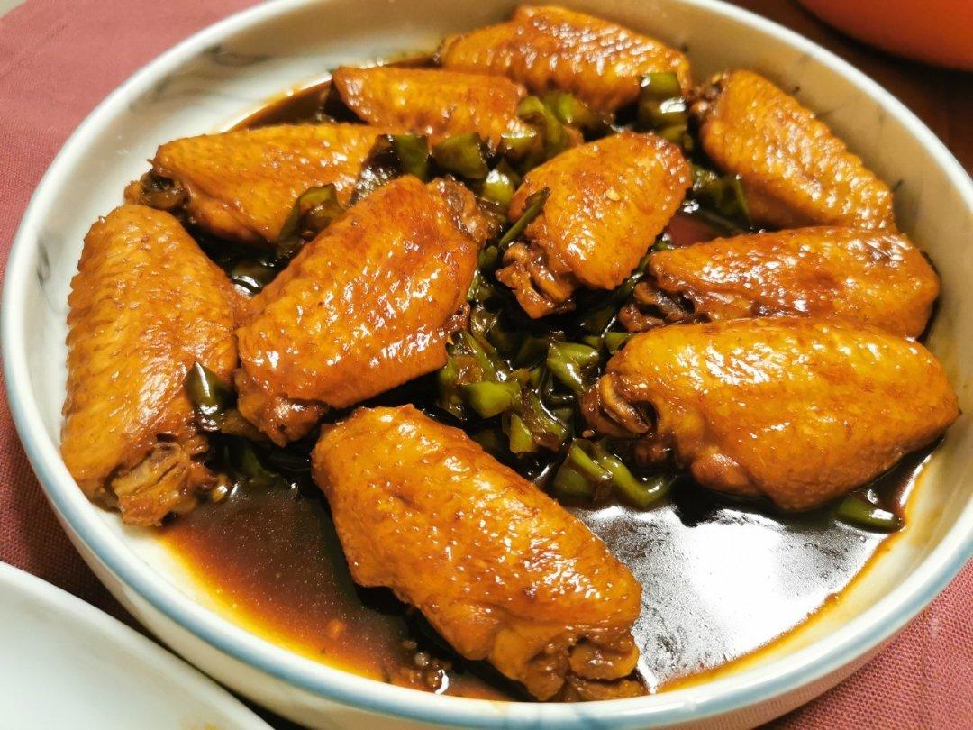 厨师长教你：“可乐鸡翅”的家常做法，味道鲜嫩可口，先收藏起来
