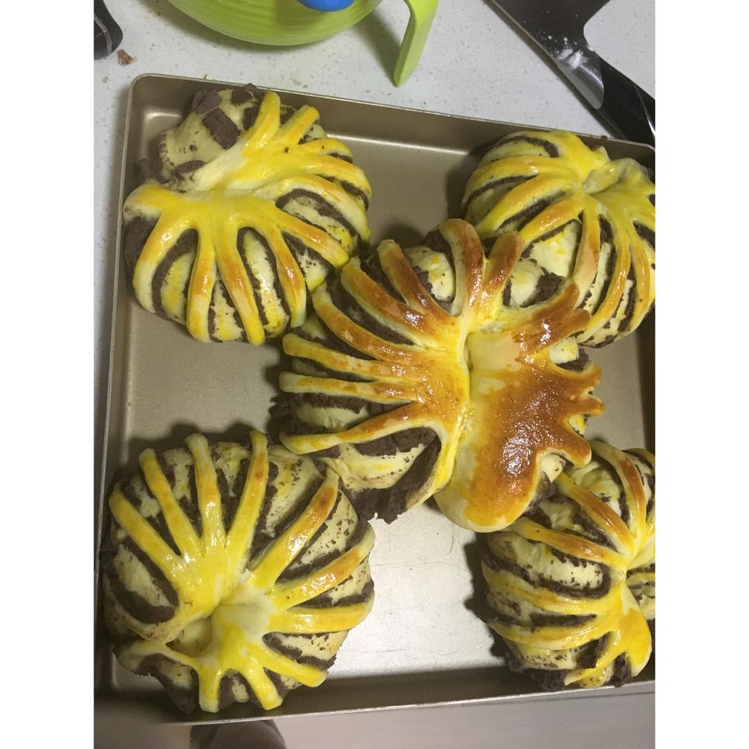 花式豆沙面包