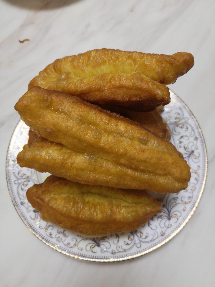 酥软小油条（早餐）