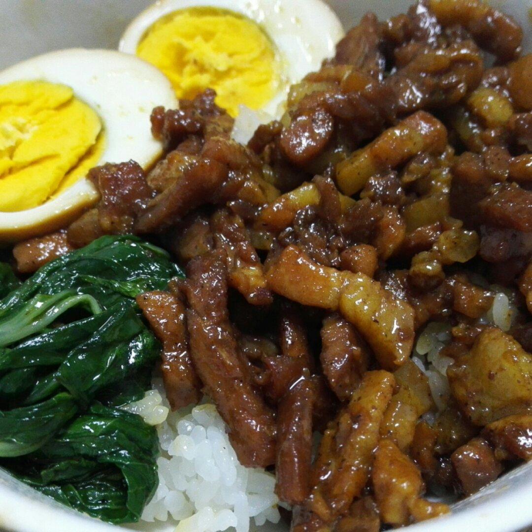 家常卤肉饭