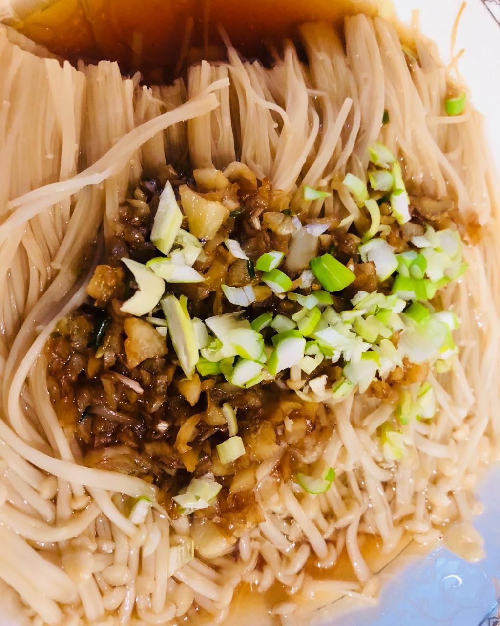 蒜蓉蒸金针菇