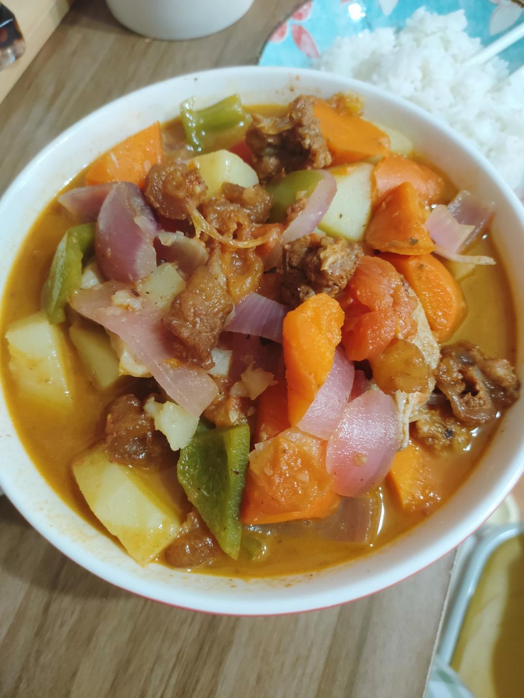 番茄土豆炖牛腩