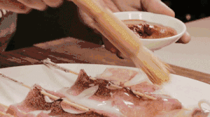 VEpiaopiao|沙茶烤鱿鱼&肉串的做法 步骤3