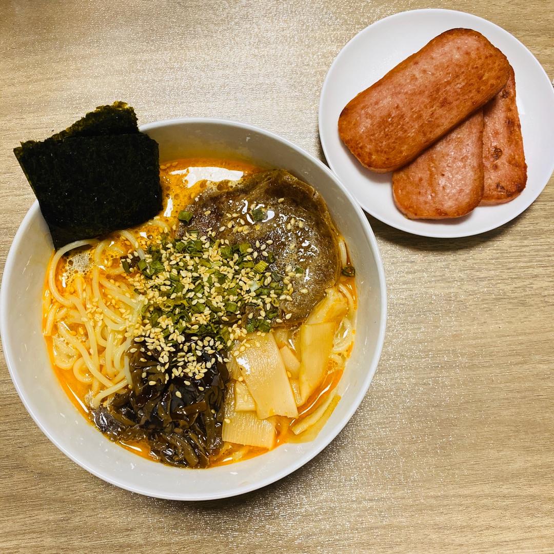 拉面说-豚骨叉烧拉面