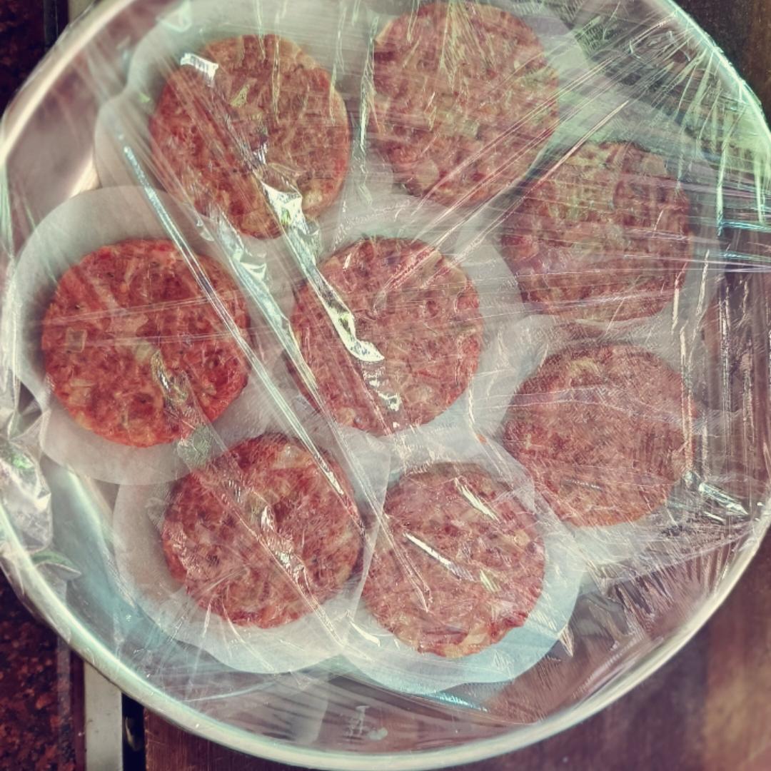 鲜嫩多汁牛肉饼